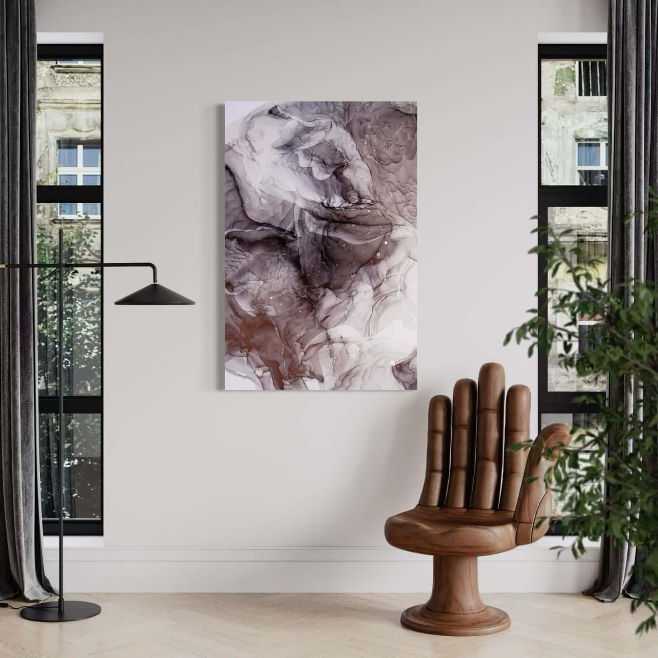 Luxe marmer wanddecoratie in bruin, wit en grijs gecombineerd met modern meubilair
