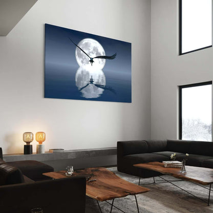 Eyecatcher schilderij van zwarte kraai en maan, ideaal voor ruimtes met hoge muren en veel licht