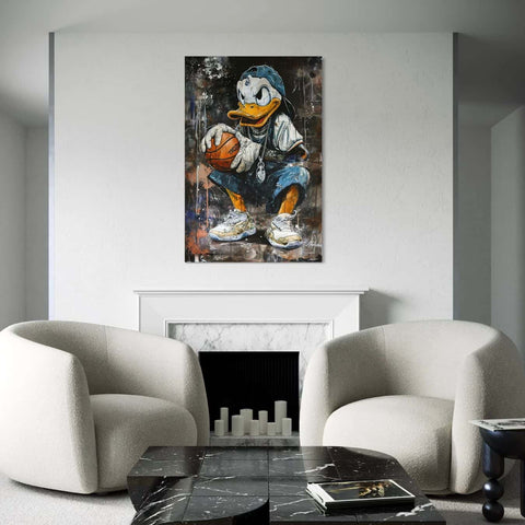 Basketbalstijl schilderij Donald Duck met sneakers in strakke moderne ruimte
