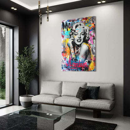 Canvas wanddecoratie Marilyn Monroe in kleurrijke streetart stijl geplaatst.