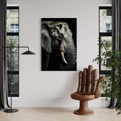 dibond schilderij olifant opgehangen aan witte muur met handstoel