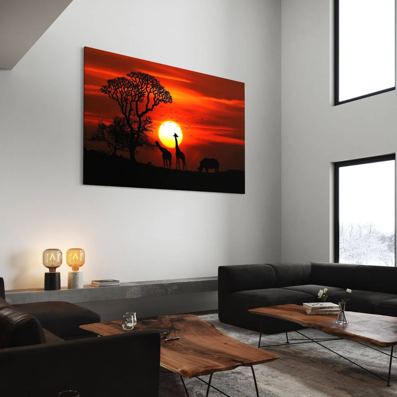 Plexiglas schilderij van giraffen en boom aan woonkamerwand