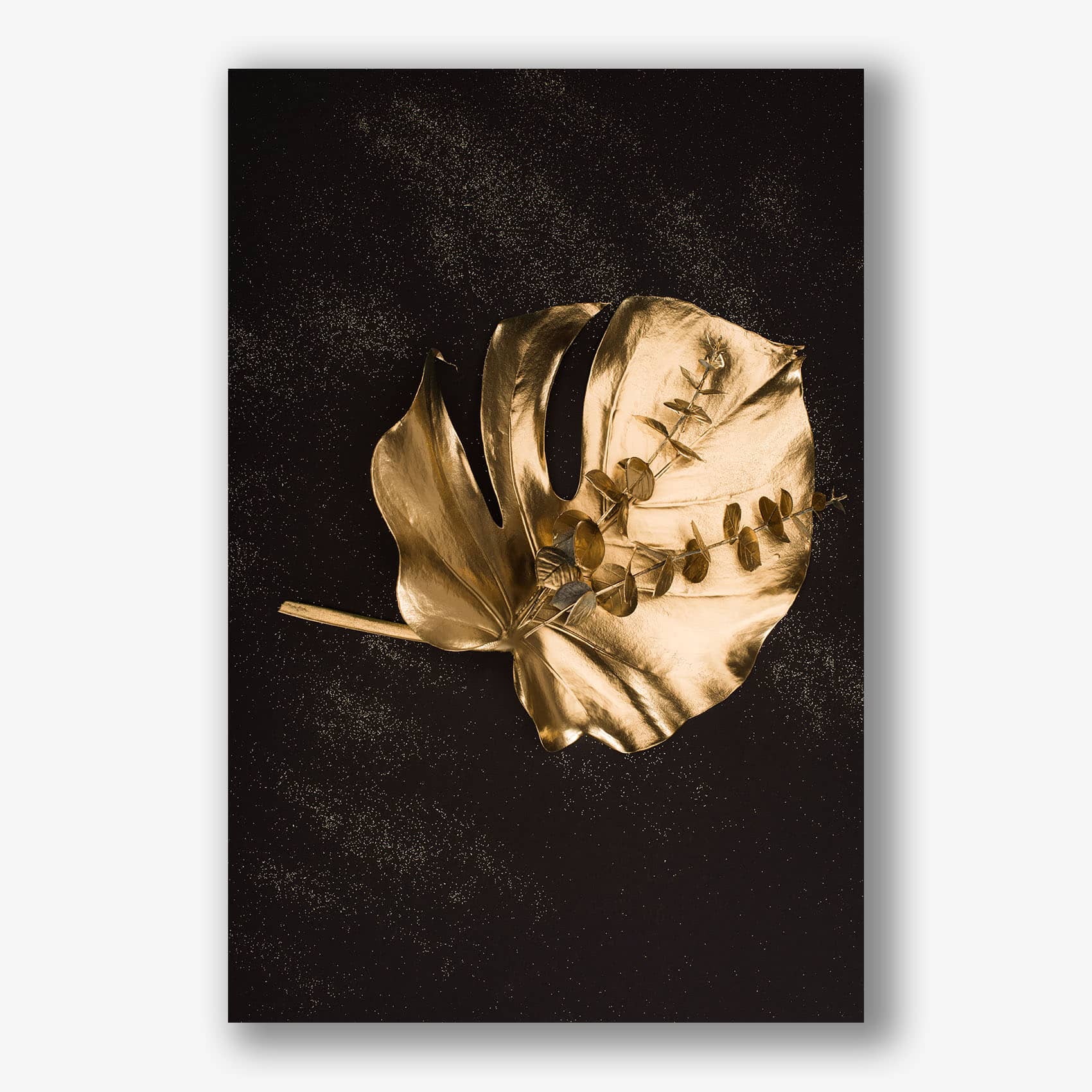 Gouden blad schilderij als luxe wanddecoratie op zwart canvas