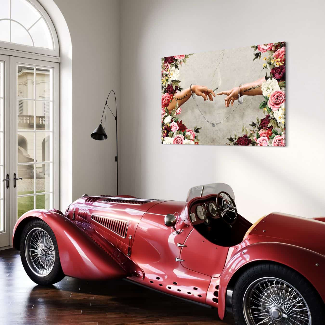 Bloemen wanddecoratie met verbonden handen en tekst in luxe ruimte