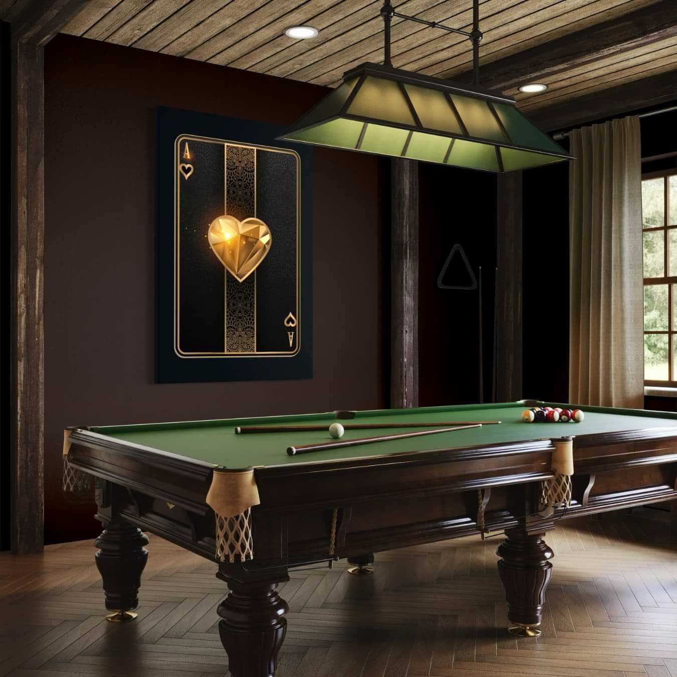 Harten aas kaart in goud als plexiglas wanddecoratie bij pooltafel.